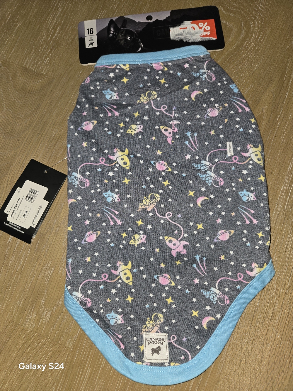 Canada Pooch Dog Follow Me Tee 16 Inch 17-25 Lbs New Cosmic